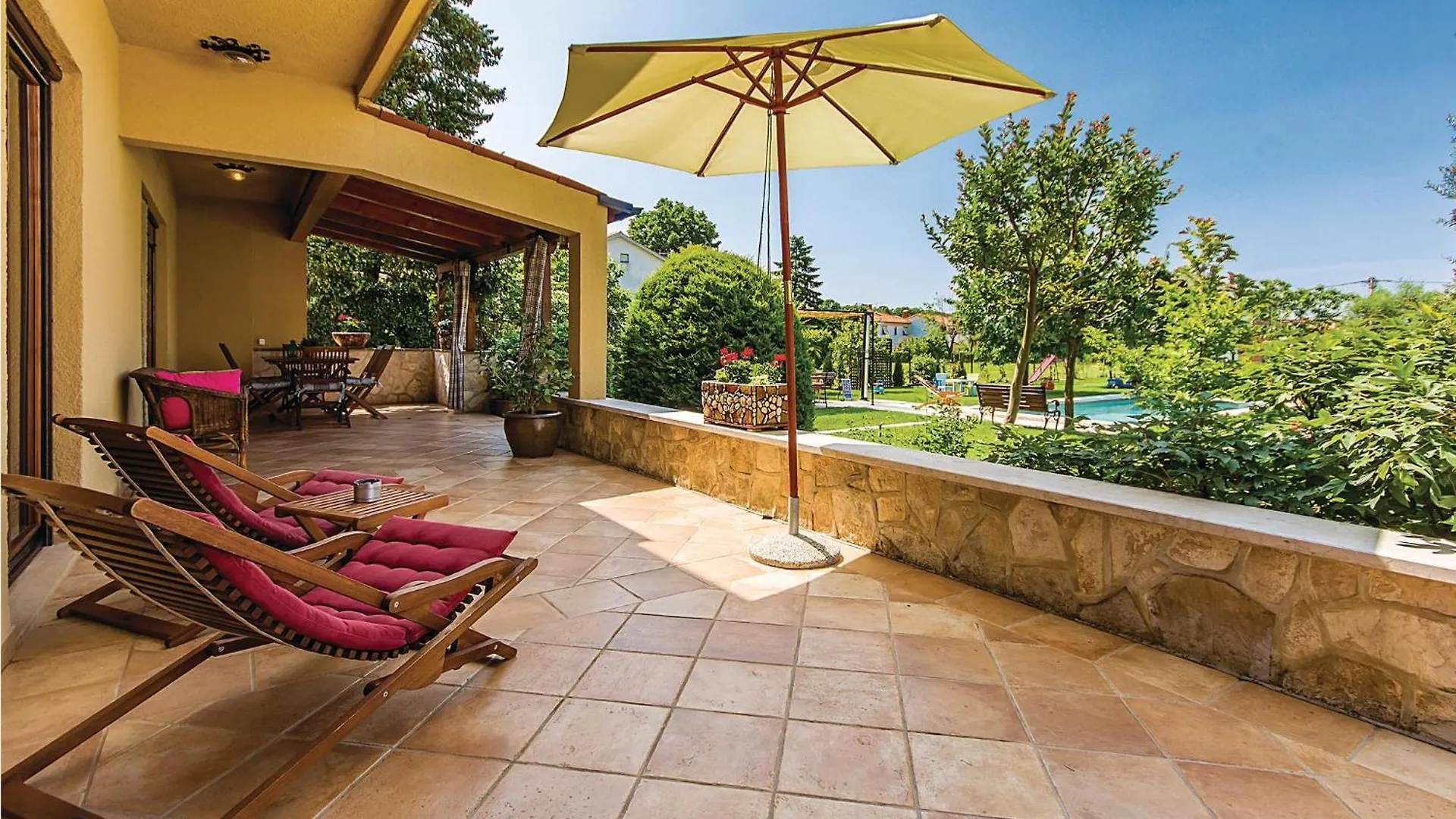 Nice Home In Marcana With Kitchen Holiday home