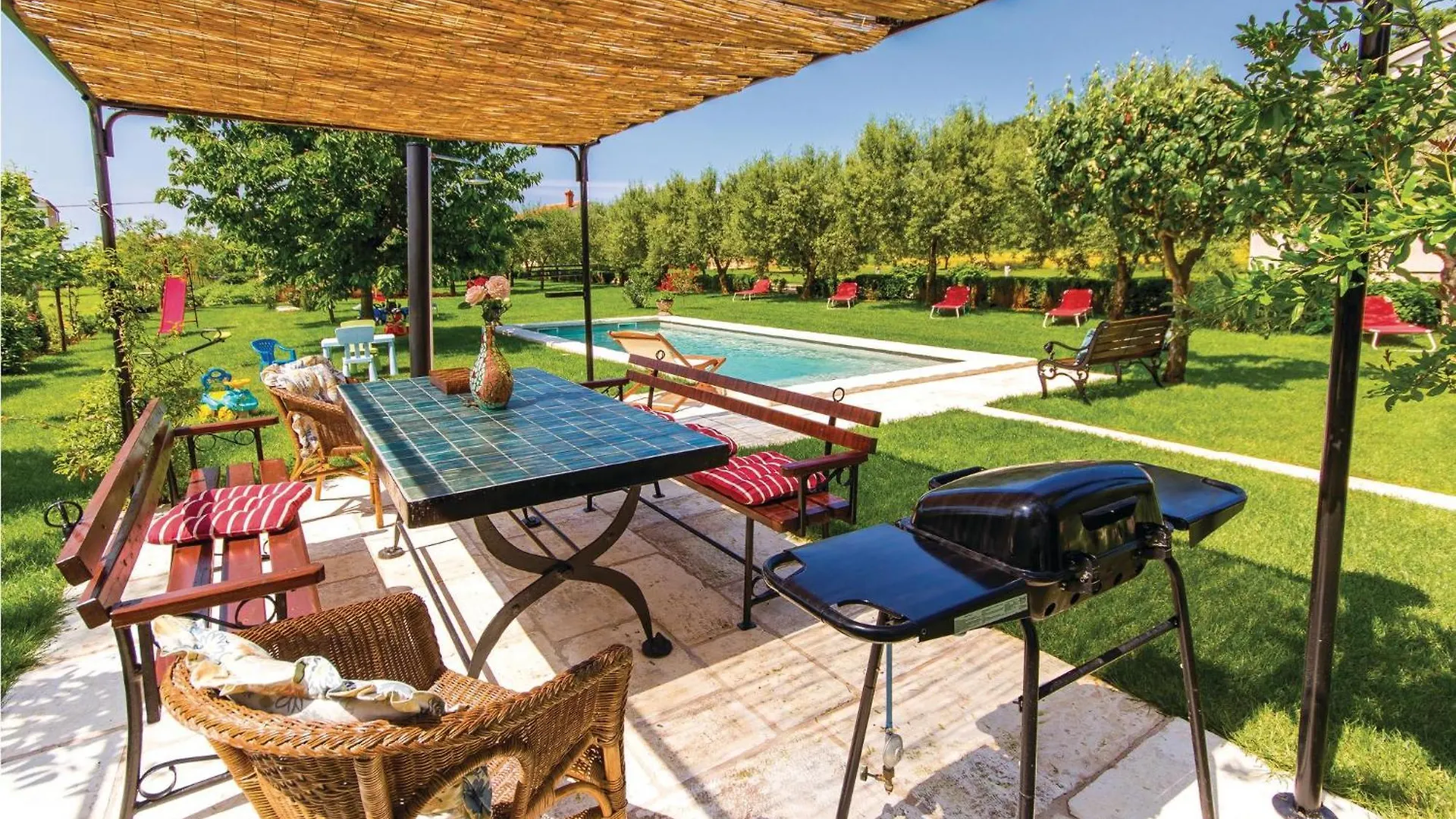 Nice Home In Marcana With Kitchen Holiday home